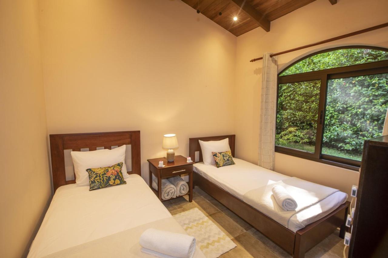 Three Bedroom Two Bath Villa On 20 Acres Of Nature! "Hana'S Celeste Retreat" 比加瓜 外观 照片